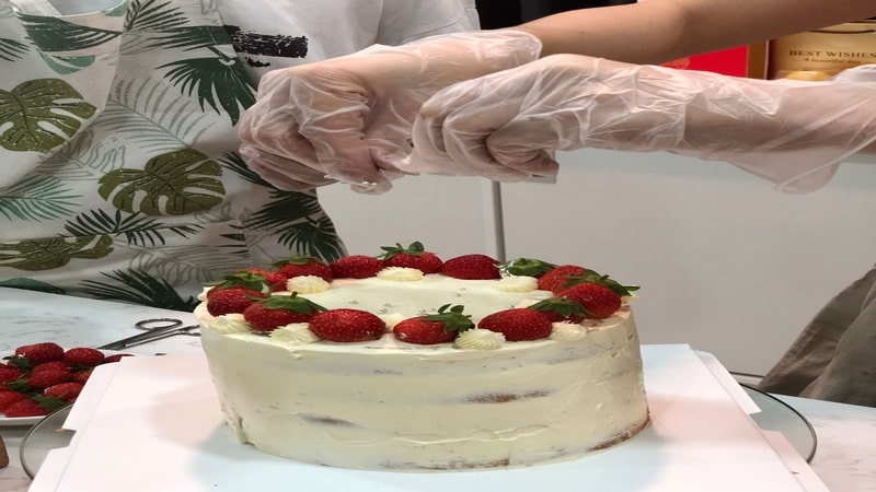 cách thực hiện bánh sinh nhật ko cần thiết lò nướng