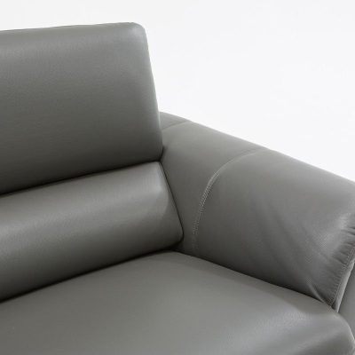 Thoa dầu sofa