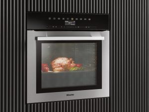 MIELE H 7364 BP 300x225 - Những ưu điểm của lò nướng Miele
