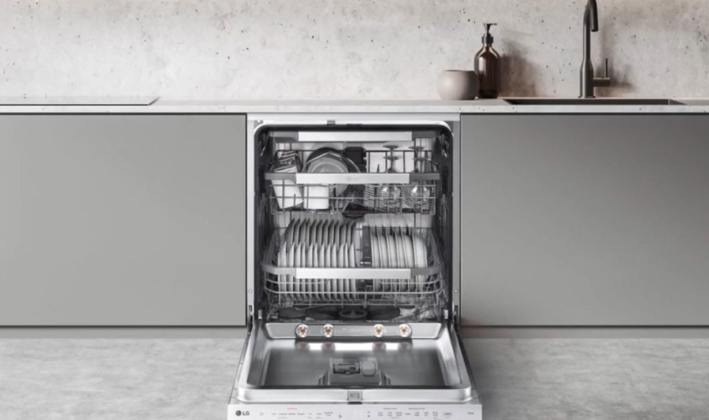 j GylfjM 1024x607 - M&aacute;y rửa b&aacute;t độc lập LG QuadWash&trade; 60 cm LDN14BLA5